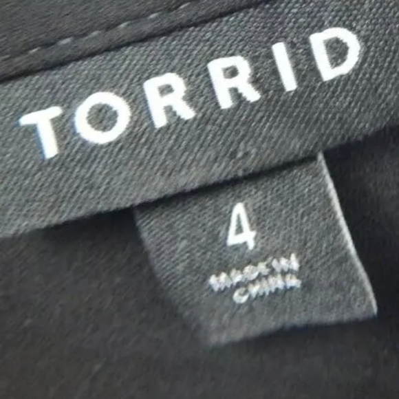 Torrid Black Tie Front Peplum Tank Top - Picture 3 of 4